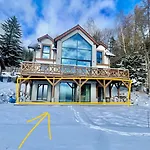 Sunny Slope Apartment
